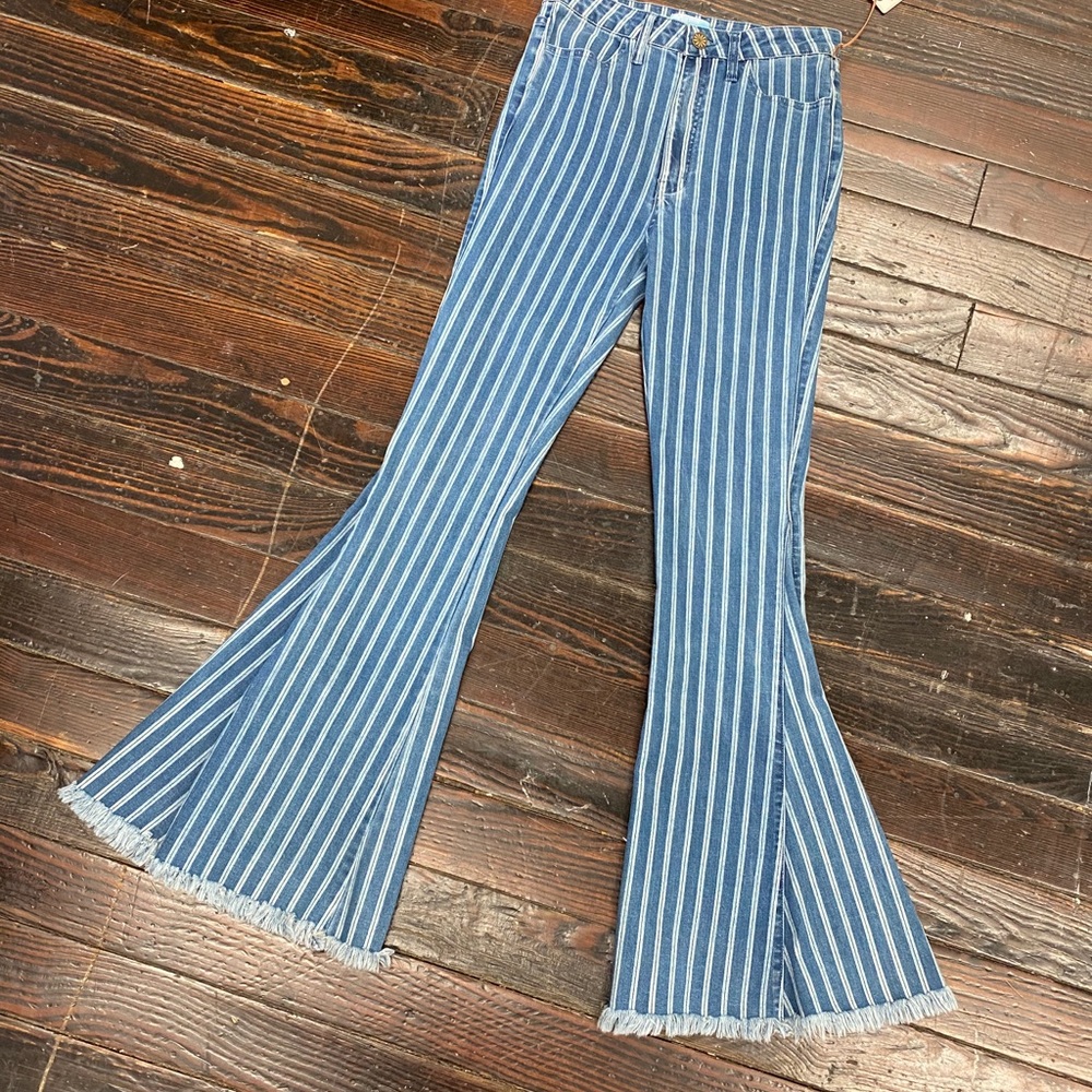 SMYM Berkeley Bells in Fountain Stripe - Picture 4 of 8